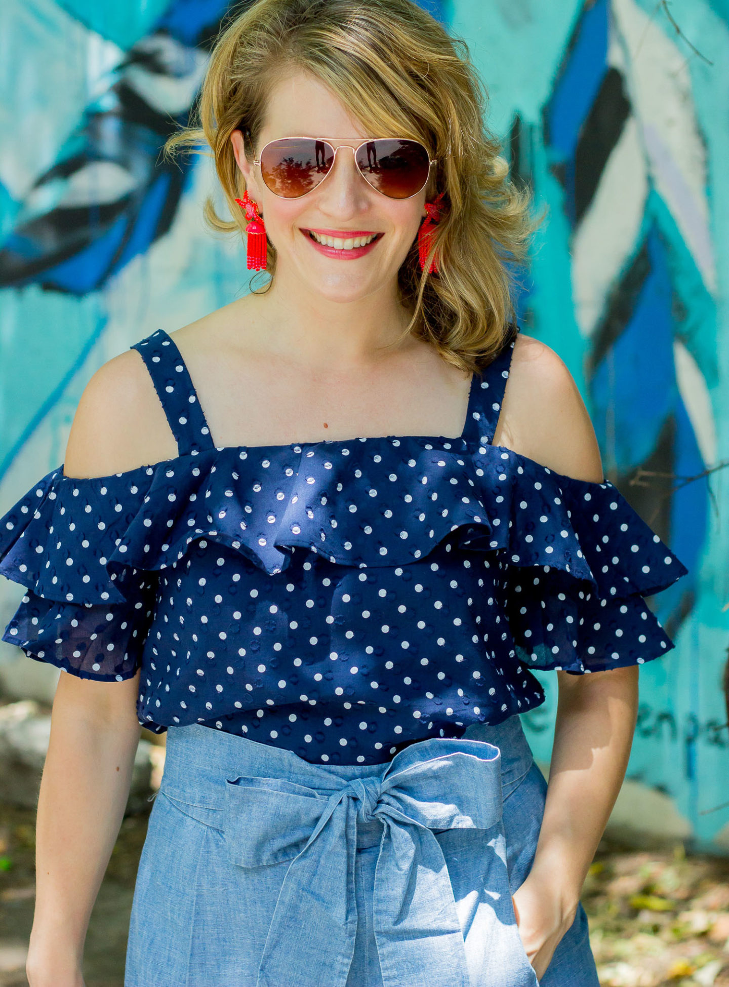 High-waisted shorts worn by Elise Giannasi of Belle Meets World blog