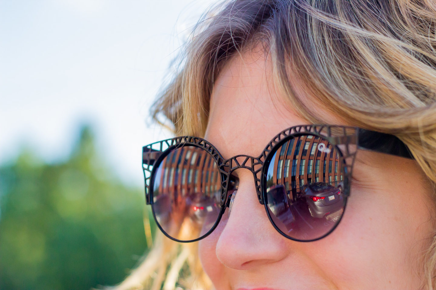 Quay sunglasses on Belle Meets World blog